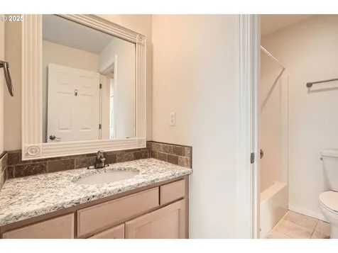 17931 SE 41st Loop Vancouver WA 98683