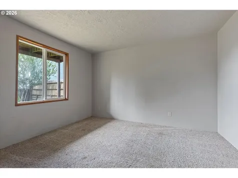 1754 NE 13th Street Lincoln City OR 97367