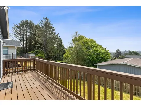 1754 NE 13th Street Lincoln City OR 97367