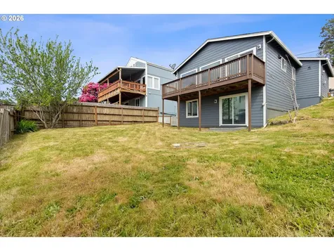 1754 NE 13th Street Lincoln City OR 97367