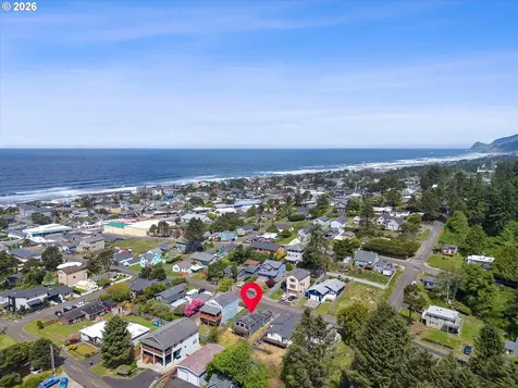 1754 NE 13th Street Lincoln City OR 97367