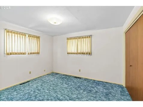 1410 Bryant Avenue Cottage Grove OR 97424