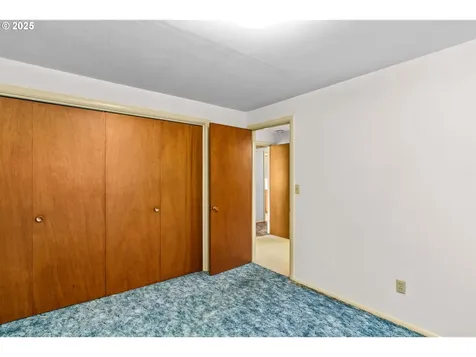1410 Bryant Avenue Cottage Grove OR 97424