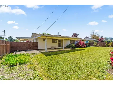 1410 Bryant Avenue Cottage Grove OR 97424
