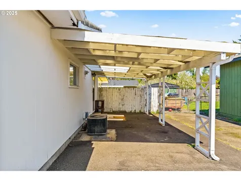 1410 Bryant Avenue Cottage Grove OR 97424