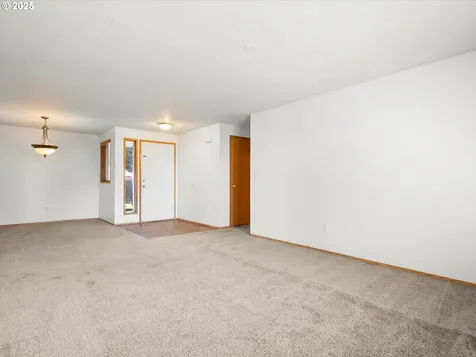 16815 NE 20th Street Vancouver WA 98684