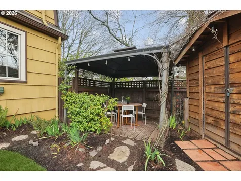 3510 NE Knott Street Portland OR 97212