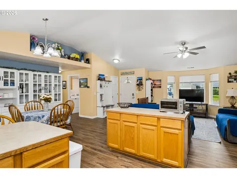 25234 Tyro Avenue Veneta OR 97487