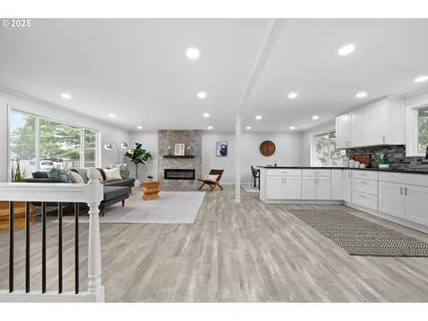 2144 SW 9th Court Gresham OR 97080