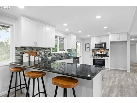 2144 SW 9th Court Gresham OR 97080