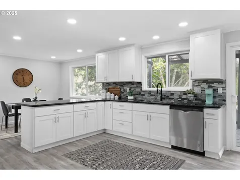 2144 SW 9th Court Gresham OR 97080