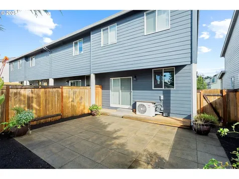 2218 NE 115th Court Vancouver WA 98684