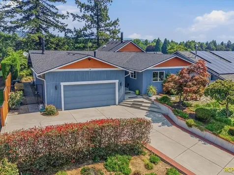 20415 NE Interlachen Lane Fairview OR 97024