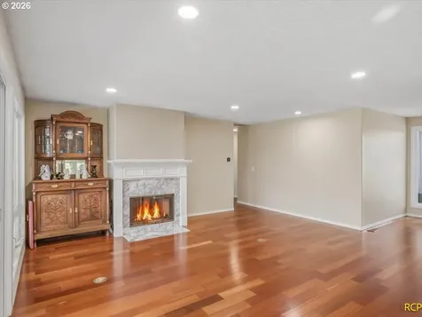 20415 NE Interlachen Lane Fairview OR 97024