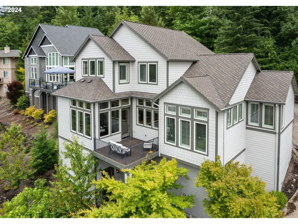 3232 NW Spencer Street Portland OR 97229