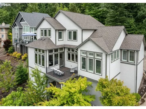 3232 NW Spencer Street Portland OR 97229