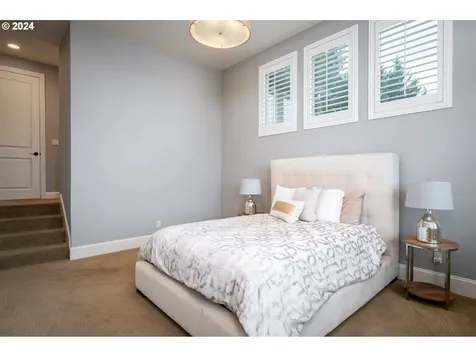 3232 NW Spencer Street Portland OR 97229