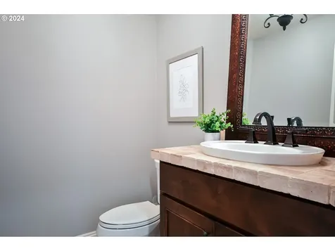 3232 NW Spencer Street Portland OR 97229