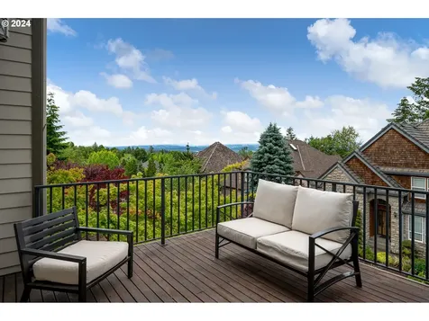 3232 NW Spencer Street Portland OR 97229