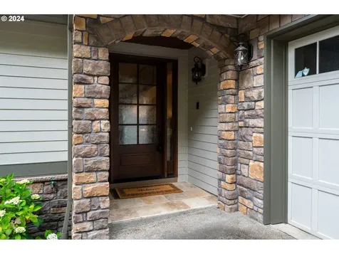 3232 NW Spencer Street Portland OR 97229