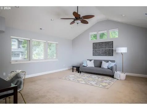 3232 NW Spencer Street Portland OR 97229
