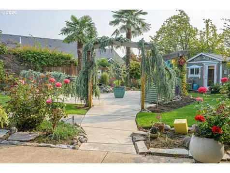 817 River Knoll Way Springfield OR 97477