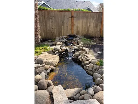 817 River Knoll Way Springfield OR 97477