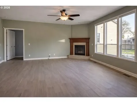 817 River Knoll Way Springfield OR 97477