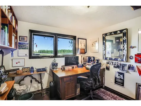 16530 NW Gillihan Road Portland OR 97231