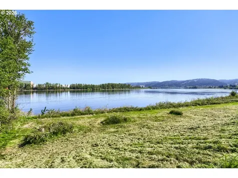 16530 NW Gillihan Road Portland OR 97231