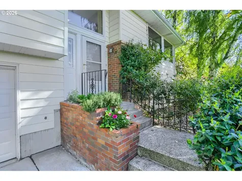 16530 NW Gillihan Road Portland OR 97231