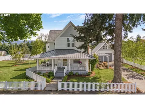 336 E Blakely Avenue Brownsville OR 97327
