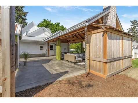 336 E Blakely Avenue Brownsville OR 97327