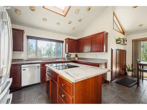 13 Judith Place Longview WA 98632