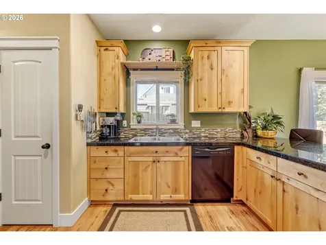 1620 N Lena Court Lafayette OR 97127