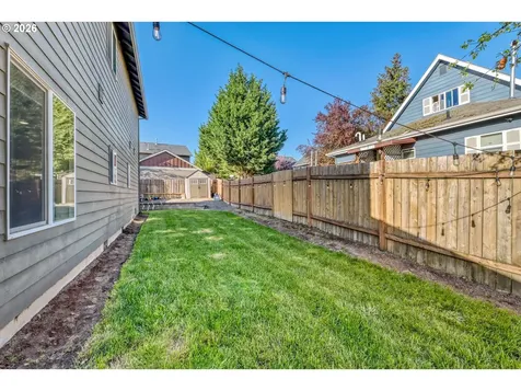 1620 N Lena Court Lafayette OR 97127