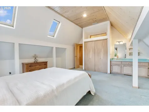 1933 SE 27th Avenue Portland OR 97214