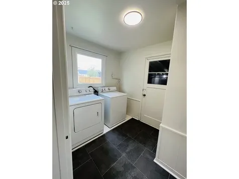 3145 Bell Avenue Eugene OR 97402