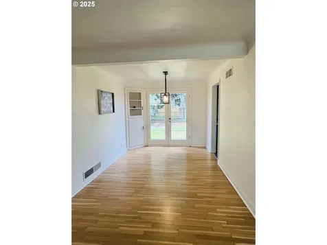 3145 Bell Avenue Eugene OR 97402