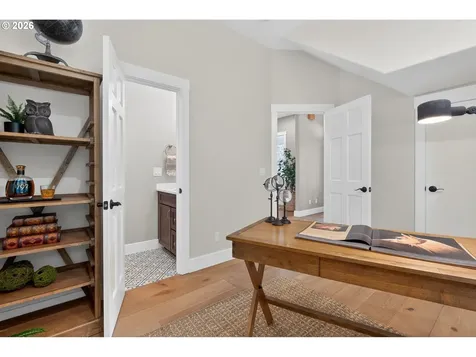 15900 S Lora Court Oregon City OR 97045