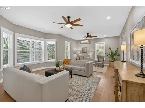 15900 S Lora Court Oregon City OR 97045