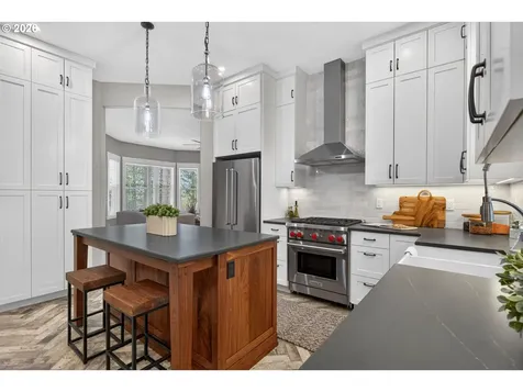 15900 S Lora Court Oregon City OR 97045