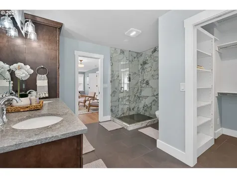15900 S Lora Court Oregon City OR 97045