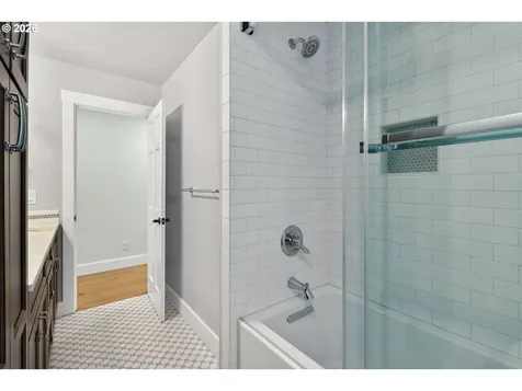 15900 S Lora Court Oregon City OR 97045