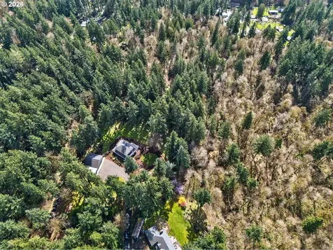 15900 S Lora Court Oregon City OR 97045