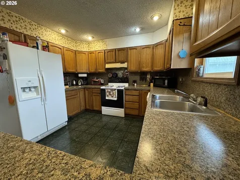 1060 D Street Baker City OR 97814