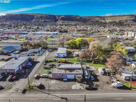 2812 W 2nd Street The Dalles OR 97058