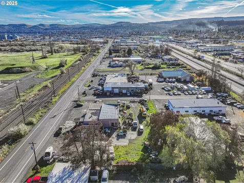 2812 W 2nd Street The Dalles OR 97058