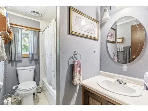 250 Holly Boulevard Kalama WA 98625