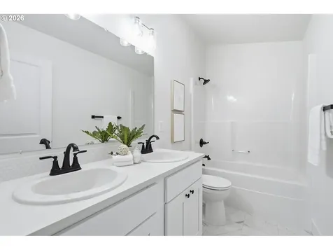 5380 SE 86th Court Portland OR 97266